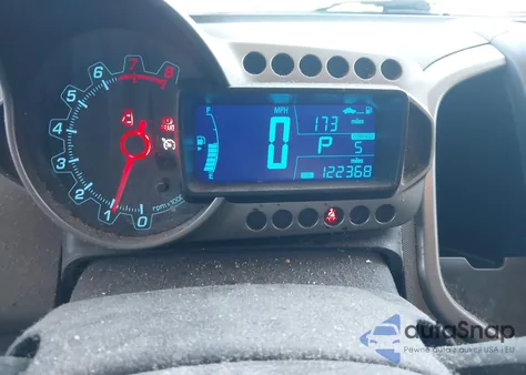 2014 Chevrolet Sonic Lt Auto из США, поврежденный, VIN 1G1JC5SH4E4241628